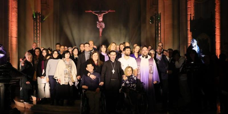 Madrid reza por las «cruces» del mundo de hoy: «El Viacrucis es el camino a la Resurrección y es parte de la vida»