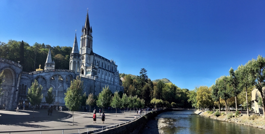 Laicos de la Asunción peregrinan a Lourdes
