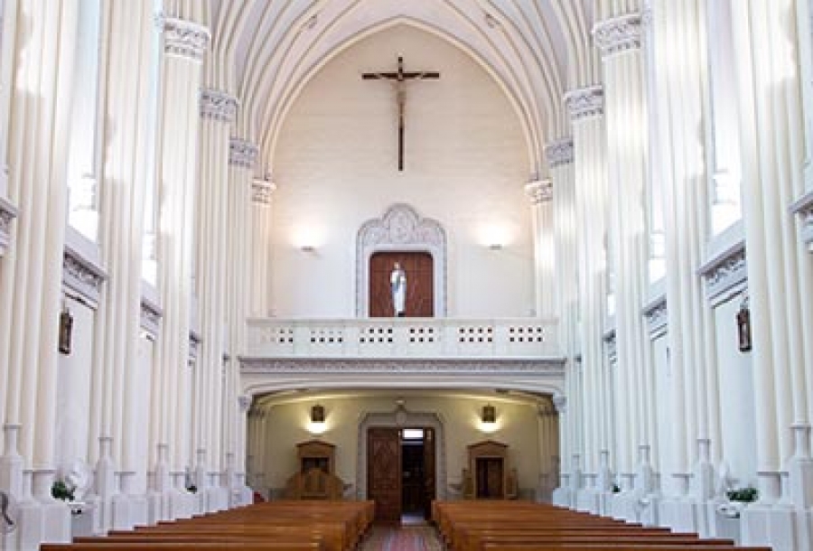La Parroquia San Juan de Ribera celebrará esta tarde un Vía Crucis con una reliquia de la Santa Cruz