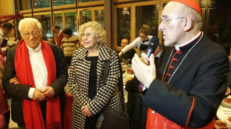 El arzobispo acompaña a 200 personas sin hogar en la cena de Nochebuena de Mensajeros de la Paz