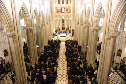 Monseñor Osoro recuerda que «María, con su sí, abrió el Cielo en esta tierra» en la Gran Vigilia de la Inmaculada