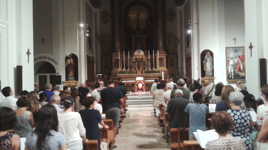 La Comunidad de Sant Egidio celebra su liturgia en Nuestra Señora de las Maravillas