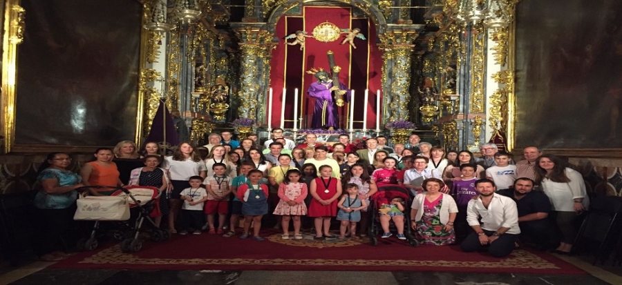 La colegiata acoge este domingo la Misa mensual con los niños de la Hermandad de la Esperanza Macarena