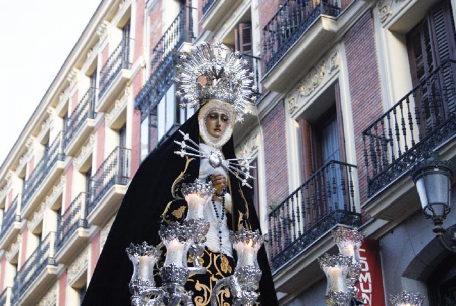 María Santísima de los Siete Dolores procesiona también