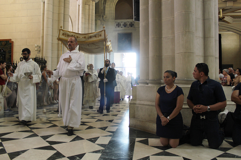 Corpus CardenalOsoro ProcesionCatedral