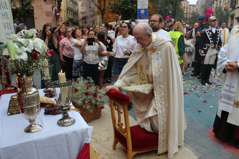 Corpus CardenalOsoro ProcesionParada