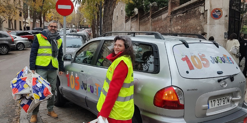 Cena Nochebuena Atocha juguetes