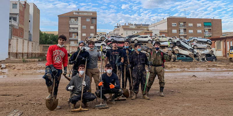 Misa catedral isde voluntarios