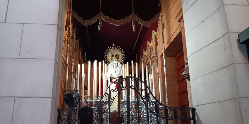 Virgen borriquita vestidor palio