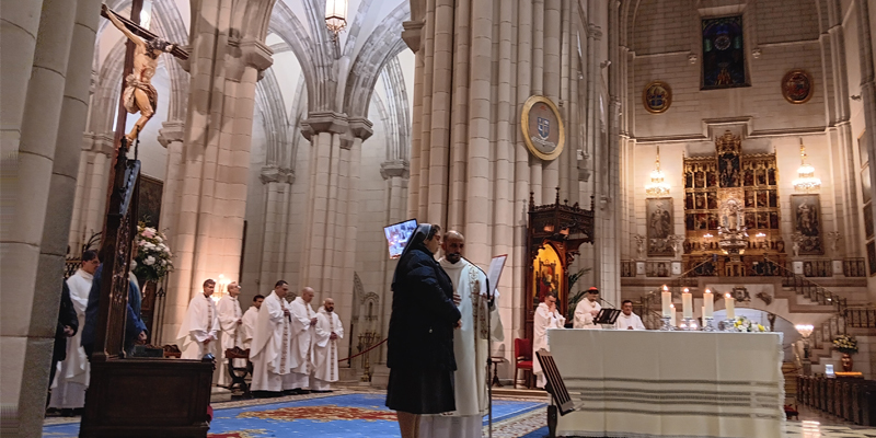 Misa Santa Rafaela Maria preces