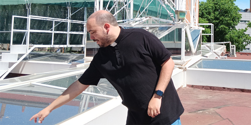 Adrian leon parroquia