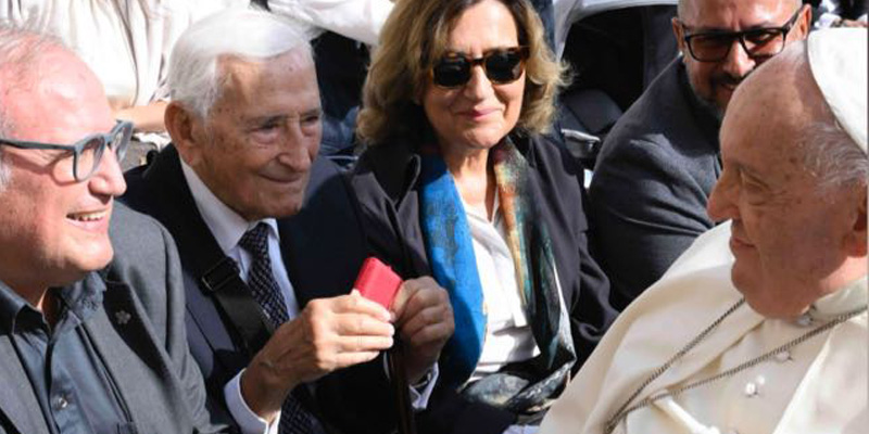 Papa Francisco Manuel Bru2