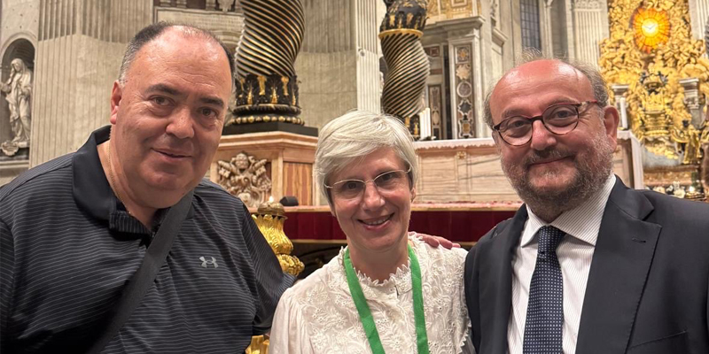 Jubileo ensenanza baldaquino