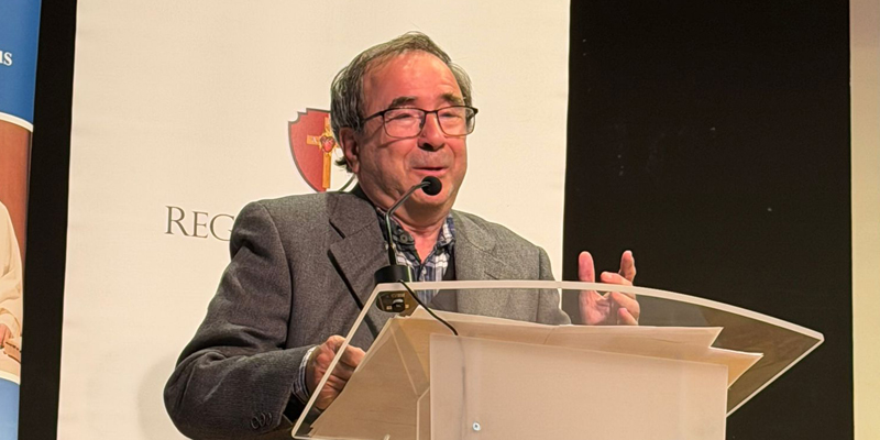 Rufino premio primer plano