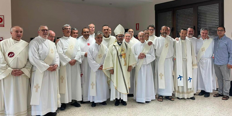 Diaconos convivencia misa