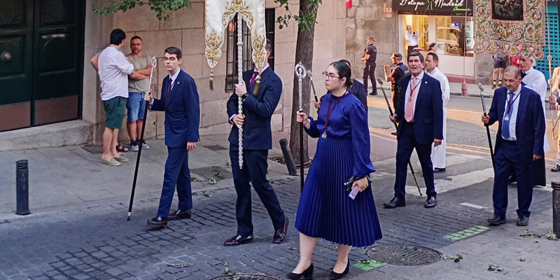 Jubileo cofradias estduantes estandarte ok