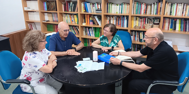 Semana de la palabra villlaba mesa