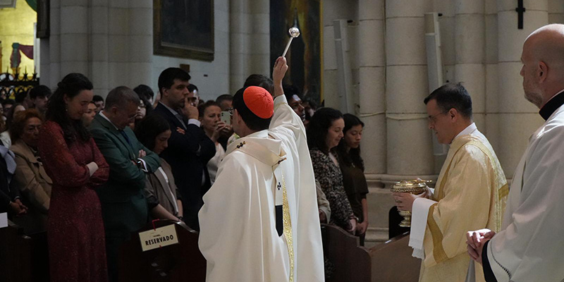 Domingo Resurreccion agua bendita