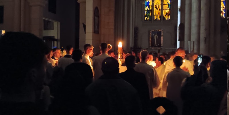 Vigilia Pascual procesion