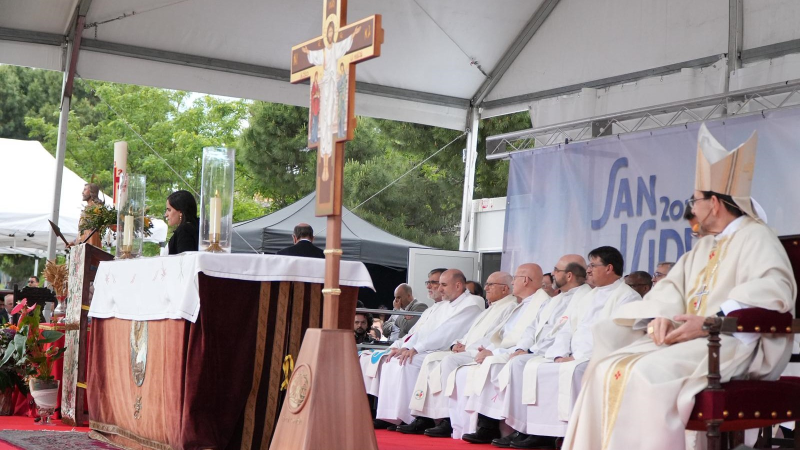 Misa de Cobo en la pradera