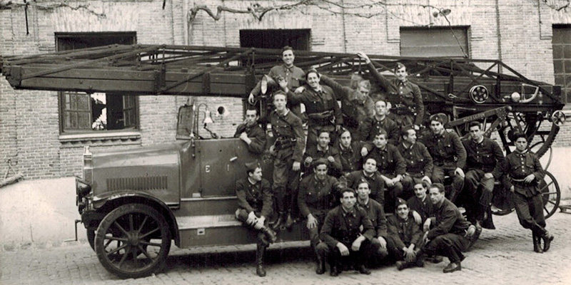 Felix bombero paloma padre compis
