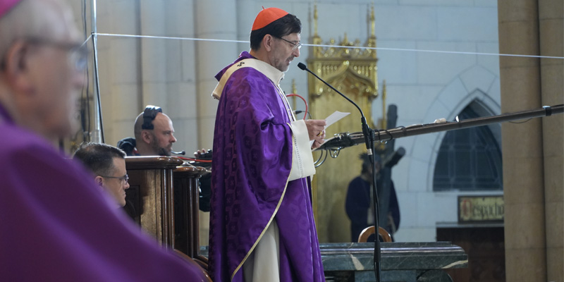 Funeral trenes ok cobo