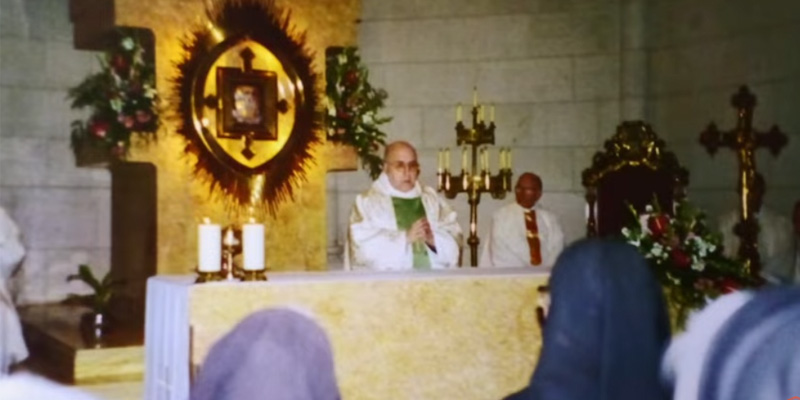 Mateo Gonzalez camarma misa