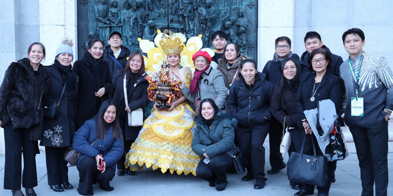 Capellania filipina catedral puerta