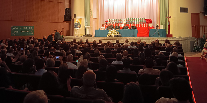 Clausura sebastian cobo sentados