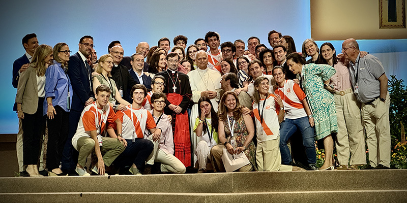Papa julio voluntarios