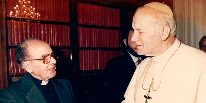 Clausura Sebastian gaya juan pablo II