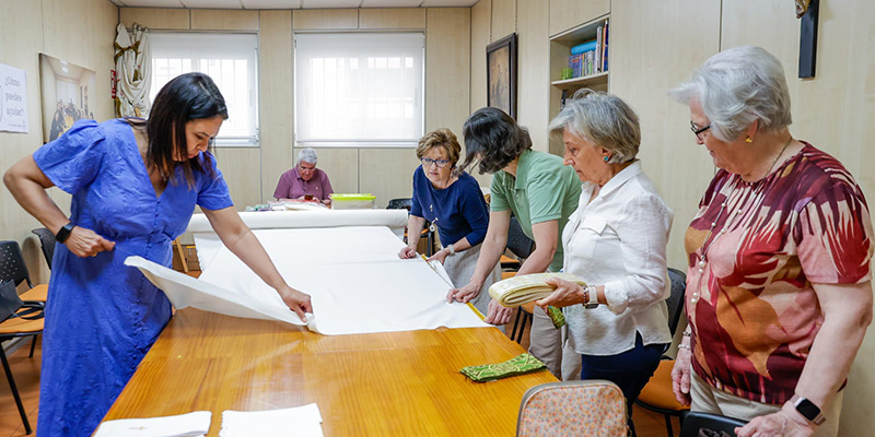 Hilvanes solidarios corte