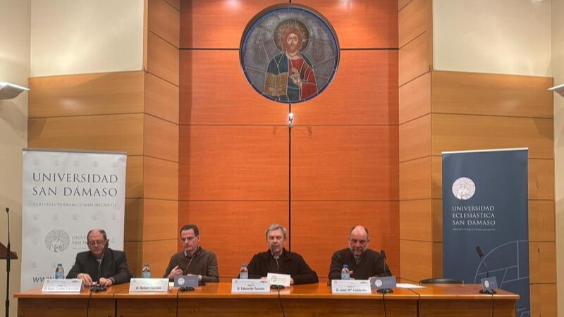 San Dámaso Conferencia Luciani 1