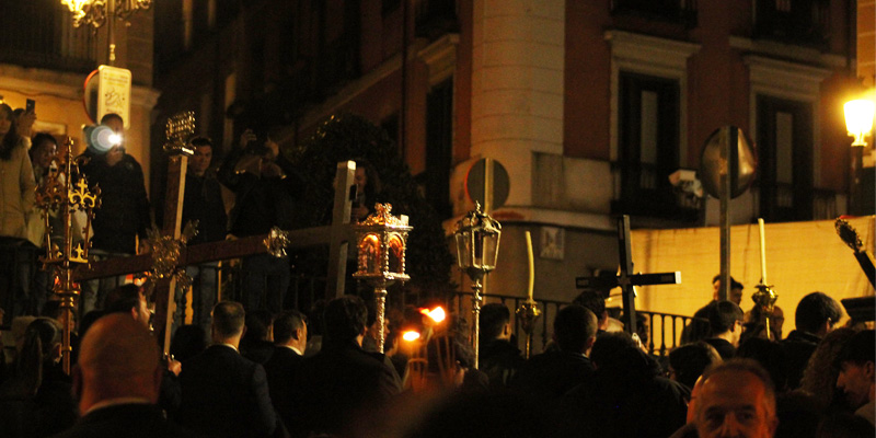 Via crucis jovenes cruces