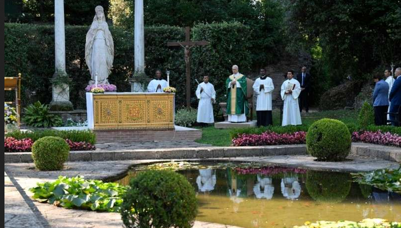 Screenshot 2025 09 10 at 09 57 48 LEON 250709 Misa Creacion.jpeg Imagen JPEG 800 533 pixeles