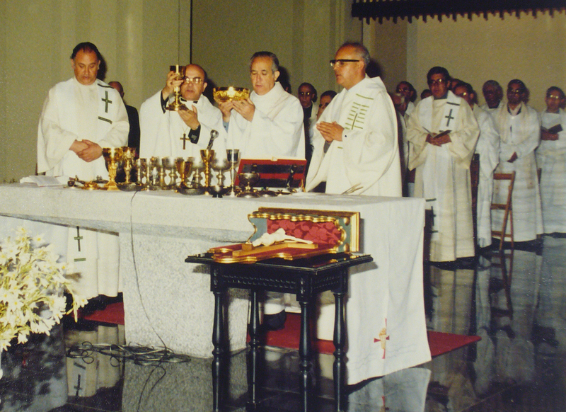 el hombre y el sacerdote 1031