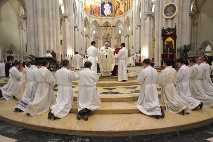 2019-06-16 - Ordenación de los nuevos diáconos en la catedral de la Almudena