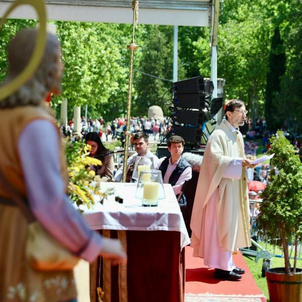 2025-05-15 - Misa de campaña en la Pradera de San Isidro