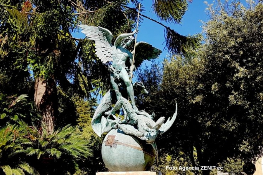 Arc&aacute;ngel San Miguel: Polic&iacute;a italiana y vaticana celebran la fiesta juntas