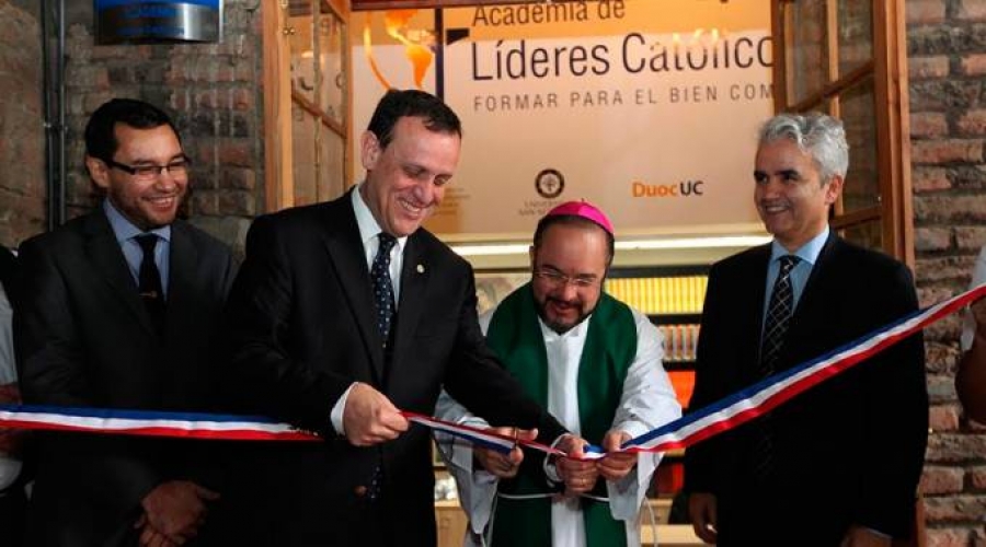 En 10 a&ntilde;os Academia de L&iacute;deres Cat&oacute;licos form&oacute; 5 mil j&oacute;venes en Chile