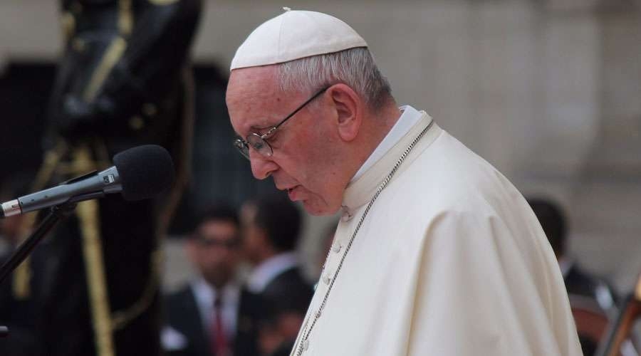 El Papa pide trabajar unidos para derrotar el virus de la corrupci&oacute;n