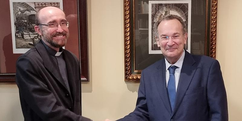 UNIR y la Universidad San D&aacute;maso firman un convenio para impartir un T&iacute;tulo en Estudios B&iacute;blicos