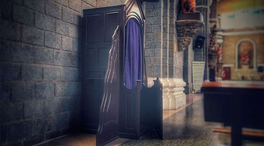 Piden que sacerdotes rompan el secreto de confesi&oacute;n en Reino Unido