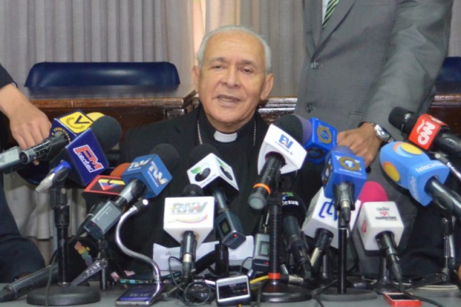 Monse&ntilde;or Diego Padr&oacute;n: no otra Constituci&oacute;n, sino alimentos, medicinas, paz y elecciones justas