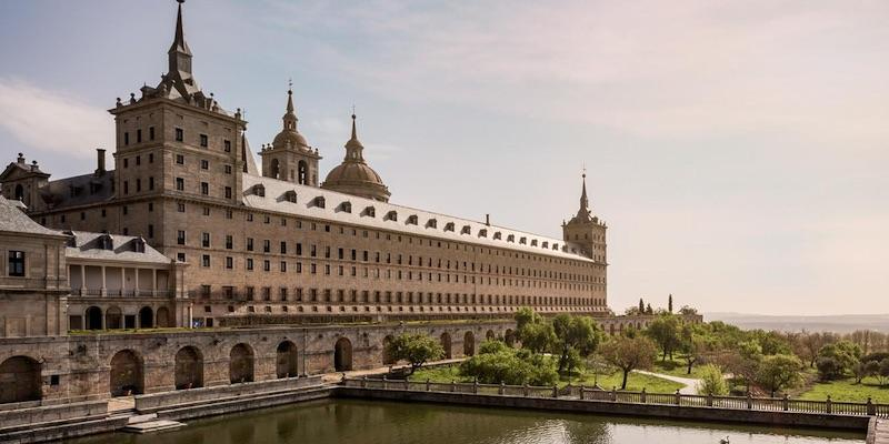 Los sacerdotes estudiantes en Madrid finalizan el curso con una excursión a San Lorenzo de El Escorial