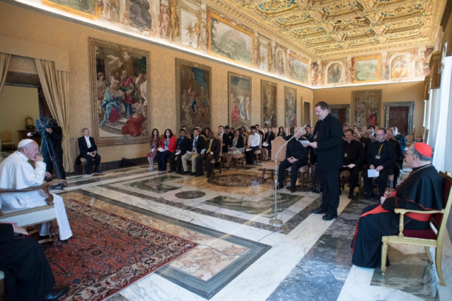 El Santo Padre: 'El acceso al agua pura es un problema de justicia'