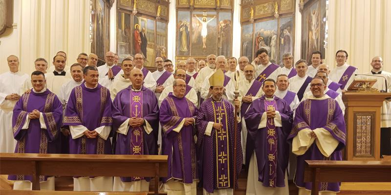 Los di&aacute;conos permanentes de la di&oacute;cesis celebran un encuentro con el cardenal Jos&eacute; Cobo previo a la Navidad