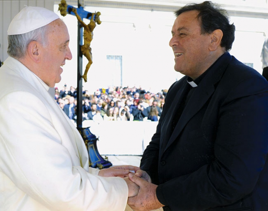 Fallece el padre Luigi Menegazzo, superior general de los Misioneros Javerianos