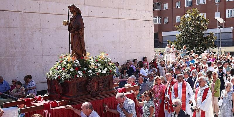 Collado Villalba inaugura sus fiestas patronales en honor a Santiago Apóstol con el traslado procesional de la imagen del santo