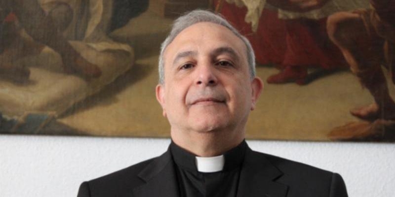 El cardenal Cobo preside la toma de posesi&oacute;n del nuevo p&aacute;rroco de san Jer&oacute;nimo el Real, Alfonso Lozano Lozano